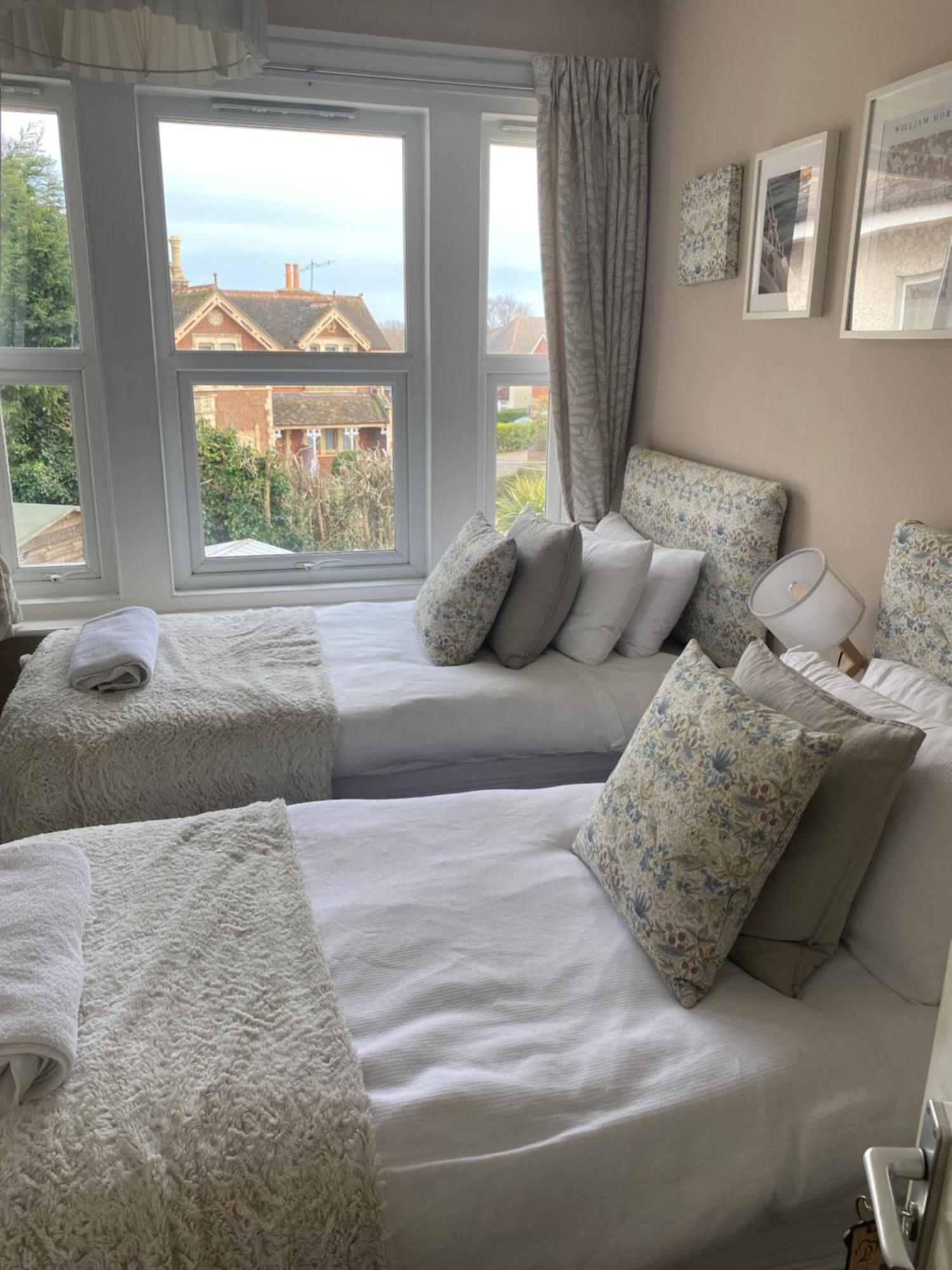 Poole Park House Hotel ภายนอก รูปภาพ